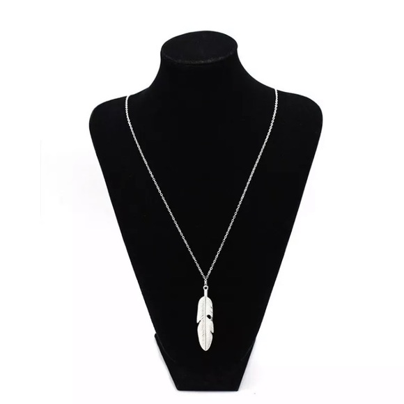 Jewelry - Women Feather Pendant Long Chain Necklace